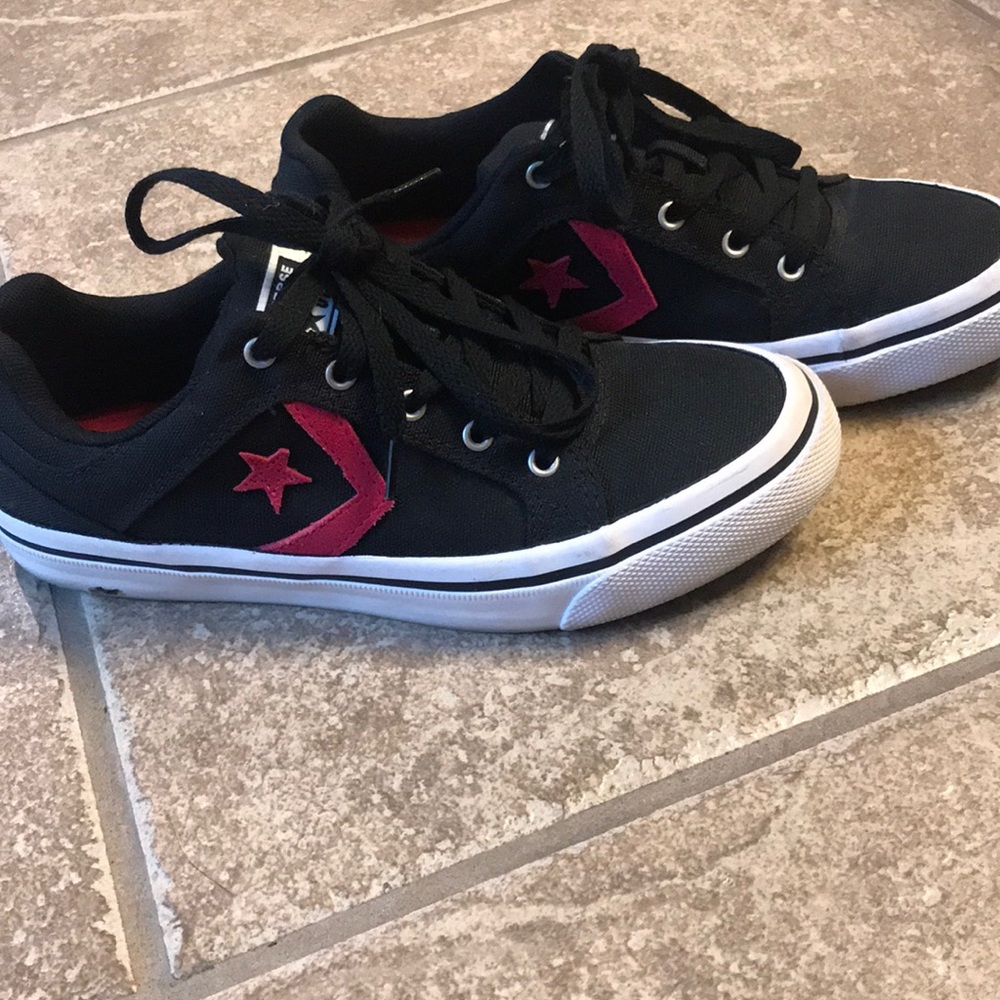 Ladies Converse size 8